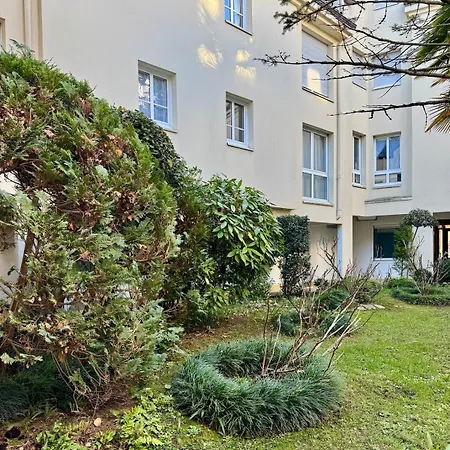 Center Studio, Castle And Insead Appartement *