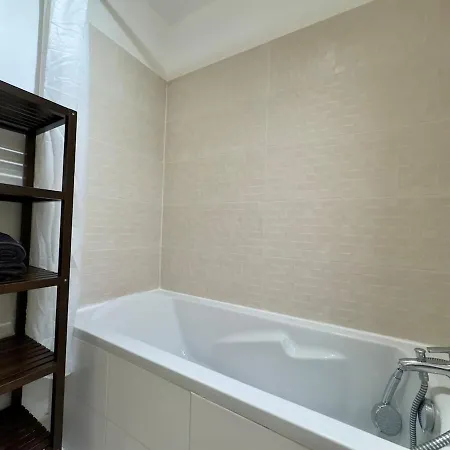 Center Studio, Castle And Insead Appartement *